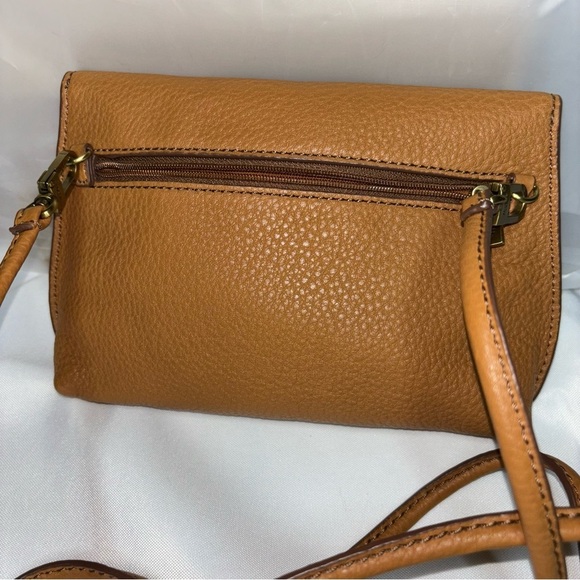 🔥SALE FOSSIL Monica Genuine Leather Turn-lock 
Crossbody - Picture 7 of 10